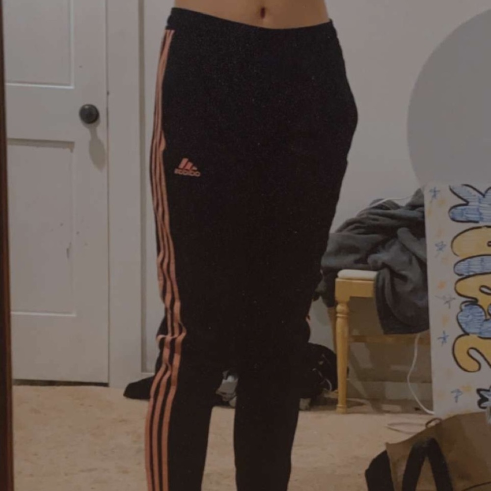Pink adidas joggers, never worn, size small